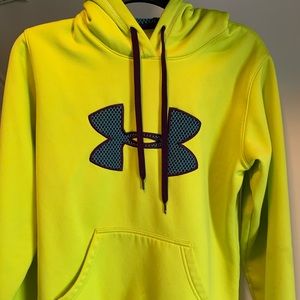 Comfy Under Armour Sweatshirt